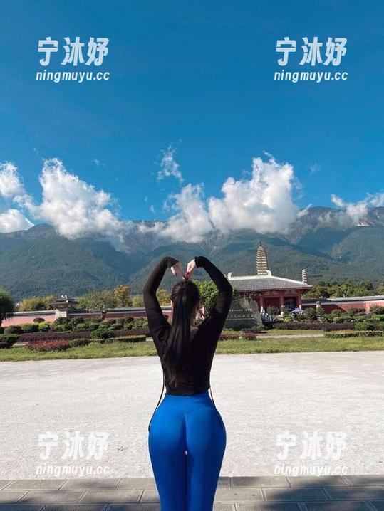 微密圈 - 夏天来了！120斤的小王同学原图更新，哎呀，明明就是人在，风却在调。