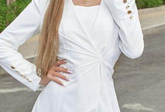 AISS爱丝(黄金版) – 若兮在图库里晒幸福——这组日光浴太让人流口水了！