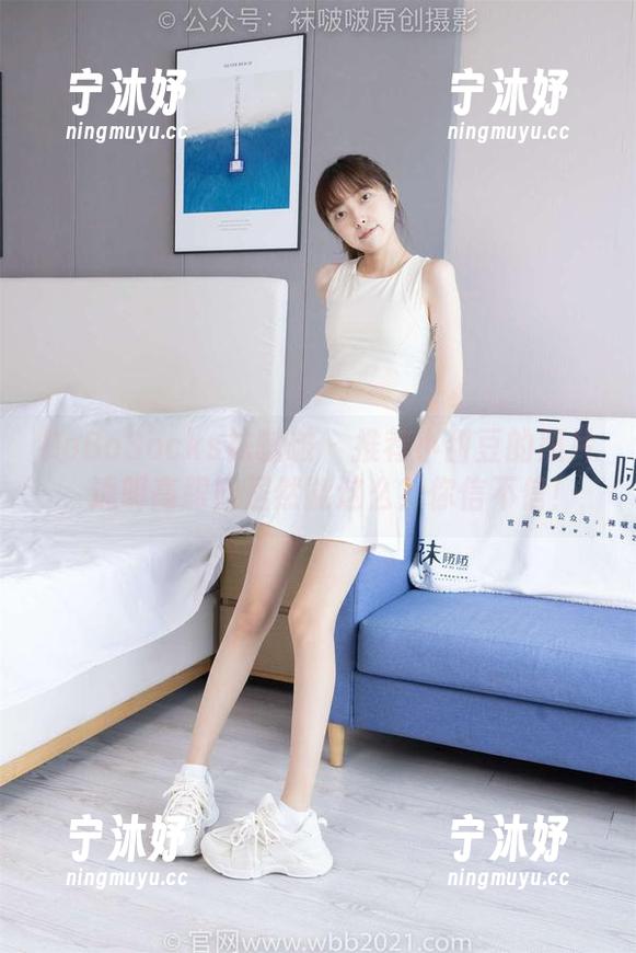BoBoSocks袜啵啵 - 推荐小甜豆的照片，透明高跟鞋居然能这么？你信不信！