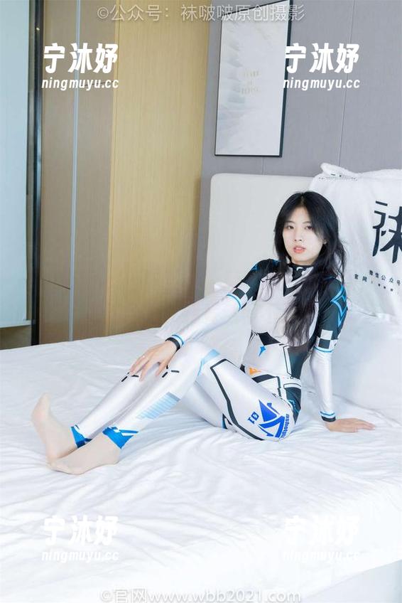 BoBoSocks袜啵啵 - 菠萝的皮鞋图集，高清给力，我竟然停不下来