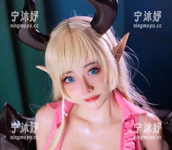 Byoru Byoru带你全套CammyWhite写真——穿得多不如拍得好?