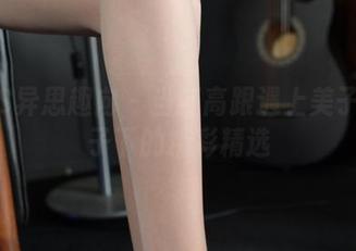 IESS异思趣向 – 当红高跟遇上美子：椅子下的精彩精选