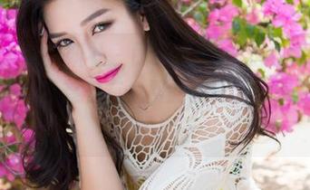 MiStar魅妍社 – 丽Yovi，你这连体衣是怎么回事？趁着有免费的图册，大家快来瞧瞧！