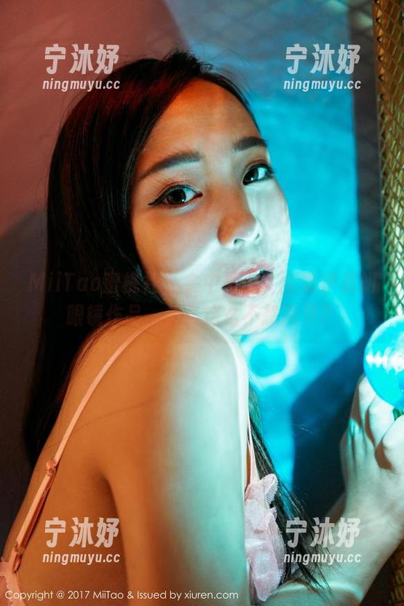 MiiTao蜜桃社 - 会中毒的，全套伊素妍眼镜作品，怎么这么不想离开？