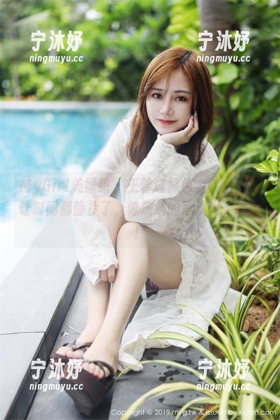 MyGirl美媛馆-王馨瑶 MyGirl美媛馆 - 王馨瑶黑色全集:原图让时间都静止了,像冻结的冰淇淋,哈哈!