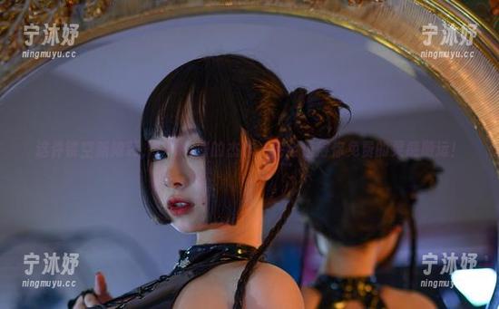 这件镂空新娘装，PAKI酱的杰作，完全值得你免费的灵感搬运！