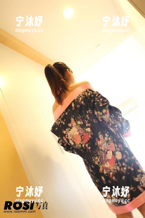 ROSI 难以置信,ROSI甜心HD写真,原来短暂的甜蜜可以被拍成永恒的霎那!