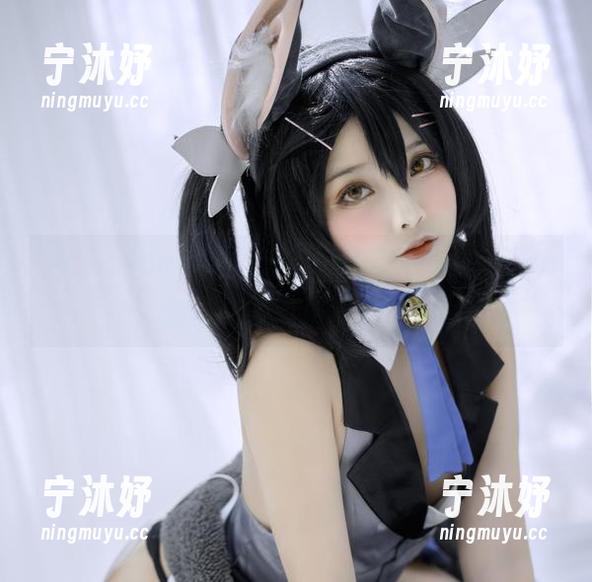 SayoMomo又出新招，美图更新——Lynette的乳胶装扮那叫一个醒目！