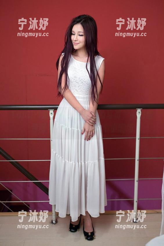 TuiGirl推女郎 - 王馨瑶的写真，被剧情包围着，每一张都是个小剧场