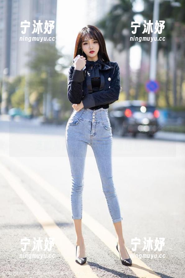 XIAOYU语画界-徐莉芝 XIAOYU语画界 - 这不是礼服,这是徐莉芝的私拍图集中的迷惑信息啊