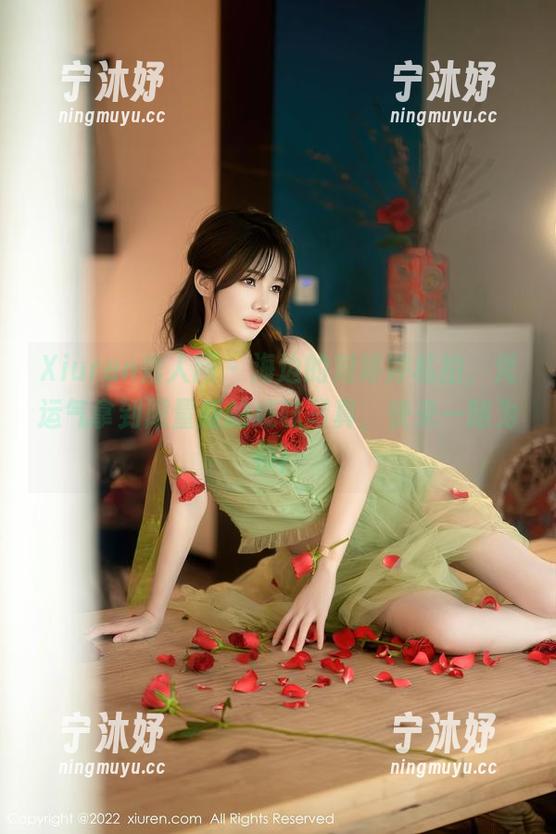 Xiuren秀人网 - 海边的刘婷婷私拍，凭运气拿到限量版的咸味写真，快来一睹为快！
