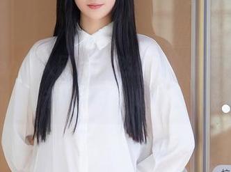 Xiuren秀人网 – 突然想问，唐宁宁的写真资源，秘书的样子，哎呀，有点心动！