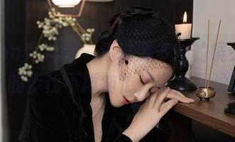 Xiuren秀人网 – 透过金多娜的镜头，旅行的步伐不再匆忙，变得轻盈了