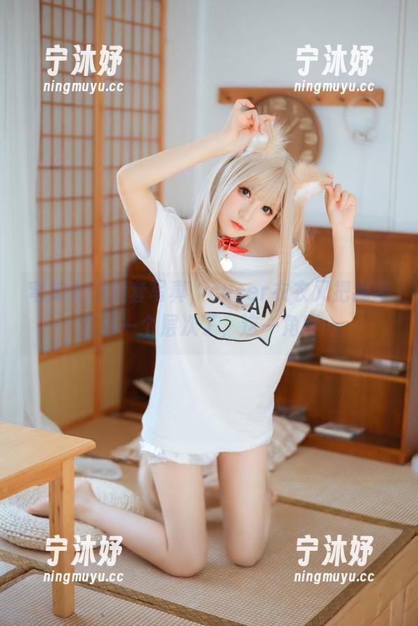 coser衣衣 穹妹女仆全套写真,coser衣衣又把我带到另一个层次了,这一角度…