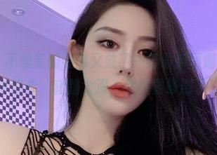 微密圈 – 不爱笑的赛琳又放了一组最新图册，黑丝连体组合，套路太深，我快要晕倒了！