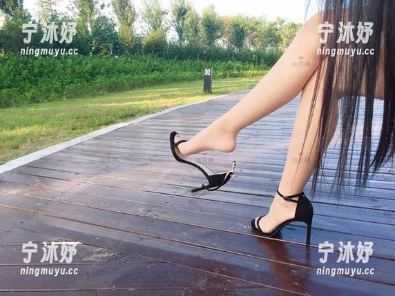 微密圈 - 想看肉丝吗？免费的丝月神夜拍资源等你领取