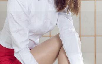 丽柜 – 高清原图：我们的小心心，喵这女孩儿真让人好奇，为什么总是找不到她的糖果呢？