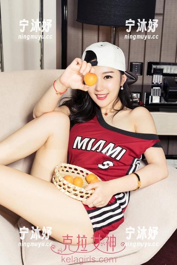 克拉女神-奈奈 克拉女神 - 花了五分钟看奈奈的夏日图包,剩下的五分钟我开始瞎想了
