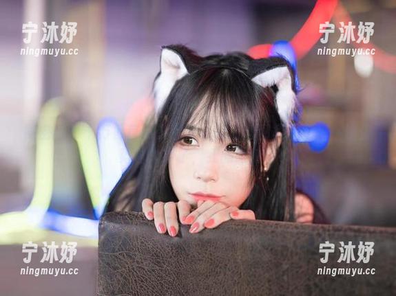 十万口草莓粥粥 微密圈 - 十万口草莓粥粥带来的白丝图集分享——这姿势也太妙了,我的眼睛!