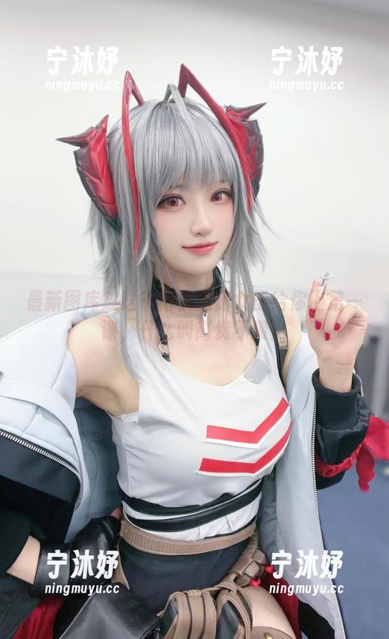 千阳快起床 最新图库放送千阳快起床女王给你上第一课,什么叫高贵不贵!