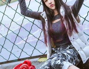 头条女神 – 新鲜出炉！幻雪儿写真集，里面的秘密你要不要看？