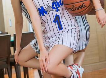 头条女神 – 女神降临！童安琪图包分享，能不能让我晕倒？