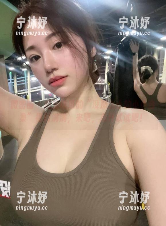 微密圈 - 奶宝妹纸的“没那么小的小小合集”福利满满，来吧，点开试试吧！
