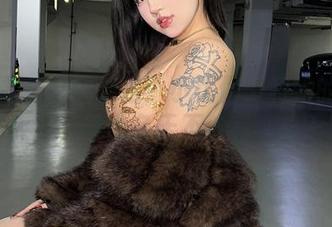 微密圈 – 原图放送！小优优子和她的貂皮大衣，谁说冬天不能有性感？