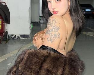 微密圈 – 小优优子的万圣节高清作品：如果我也是个鬼就好，我就可以随便说是万圣节的一部分！