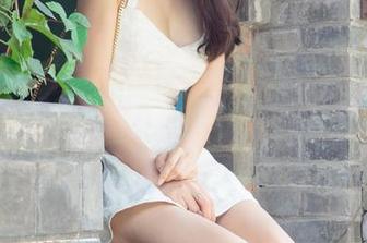 尤果网 – 当然不是在教你打卡，Sara和她的JK写真来搞事情了