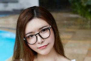 尤物馆 – 她的Seven小七泳衣写真，竟有一种无声的召唤，实在让人捉摸不透。