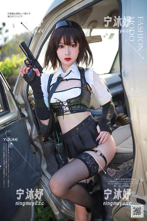 听说“您的蛋蛋”的白丝护士很火，高清壁纸必备。