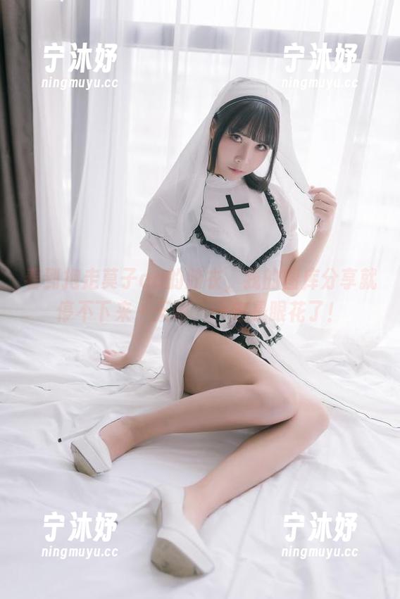 抱走莫子aa 看到抱走莫子aa的胶衣,我的图库分享就停不下来~天哪,一定是眼花了!