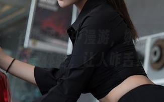 星颜社 – 在裤里丝中漫游，姚沐迪的图片下载体验，让人咋舌！