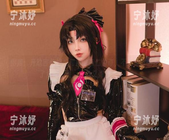 杏仁曲奇 图库:升玖吉他姐姐和她的杏仁曲奇,不知是谁偷走了焦点,哦,吉他又弹出来了!