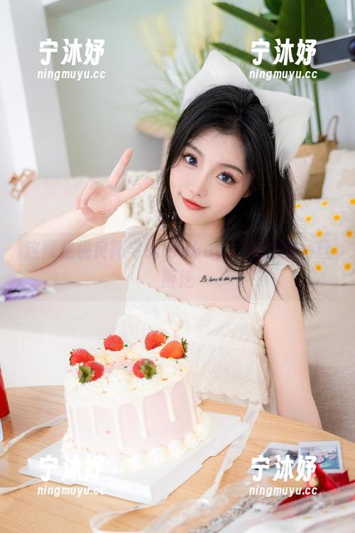 这就是桃良阿宅的nikke，cos里的一丝叛逆
