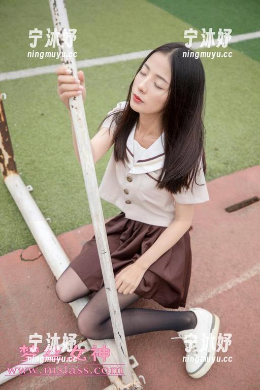 梦丝女神-花月舞 梦丝女神 - 看完花月舞的套图,我想我也要变成花嫁,先捯饬一下