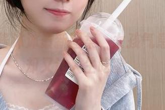 看！炸酱沐沐最新图集，女孩气息满满，却又让人生吃醋。