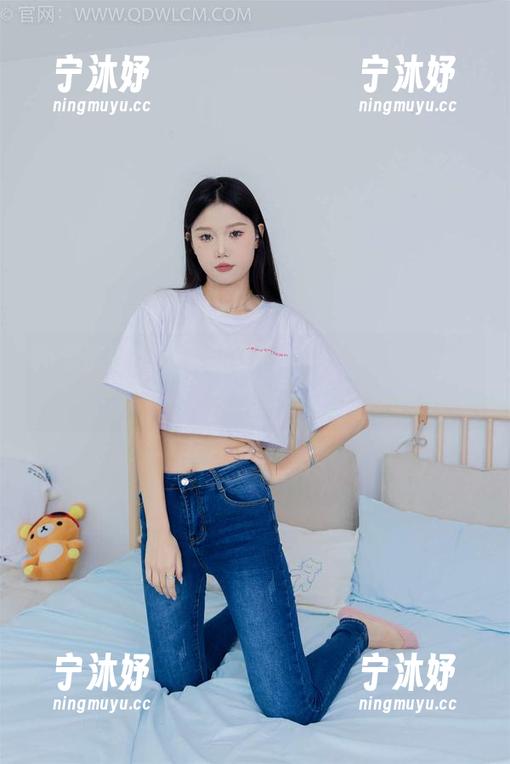 物恋传媒 - 小茶的免费写真，连衣裙是怎么想的？