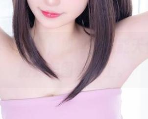 神乐坂真冬教你，如何把机能天使的姿势搬到美图壁纸上。