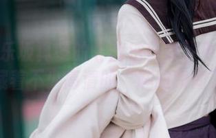 听说神乐坂真冬的《魔法日常》电子相册里藏着不少高清的“尴尬瞬间”。