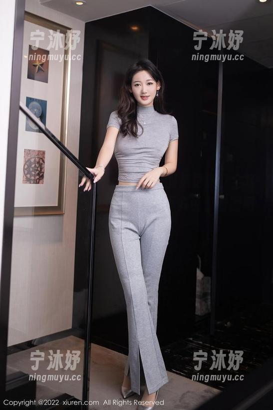 秀人网 - FoxYini孟狐狸图集更新，全场期待的天使帅气降临，话不多说，看图吧！