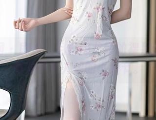 秀人网 – 剧透！月野兔美妞的裸足合集里藏着不为人知的小细节。