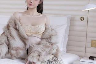 秀人网 – 豹纹控看过来：贾诗晗的图片下载，质感和野性并存