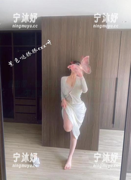 童小芯 微密圈 - 倒入童小芯的清纯写真精选:说不清的青春气息,怎么搞的?