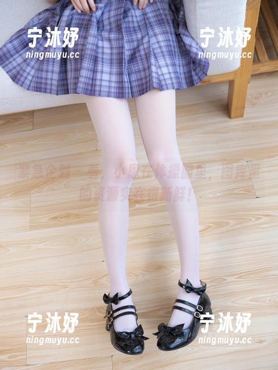 紧急企划-小恩 紧急企划 - 看,小恩在体操服里,图库里的资源实在很新鲜!