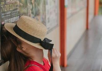 菠萝社 – 谁能拒绝柳侑绮Sevenbaby的扑克牌日记这套图集？美图如潮水般涌来！