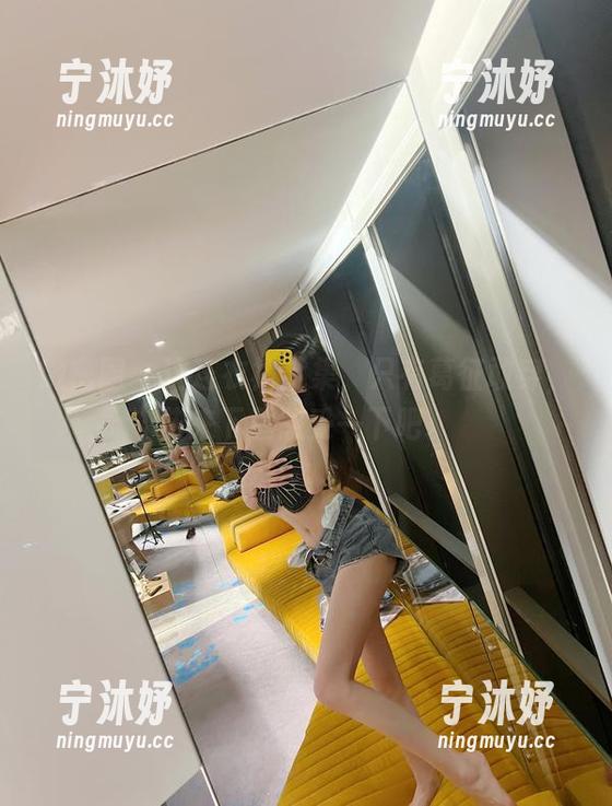 葛征 微密圈 - 这连衣裙全集,只有葛征敢穿,快来下载感受一下吧。