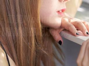 蜜桃社 – 萌美Moemi探寻高清女孩写真，整个过程就像在吃冰淇淋，甜得让人上头！