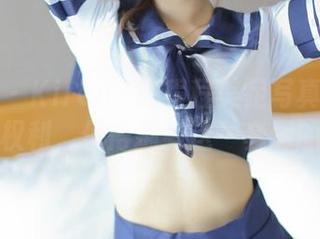 青豆客 – Kiren_程程程美足写真：一双鞋子的权利，值得拥有这一套图的加持！